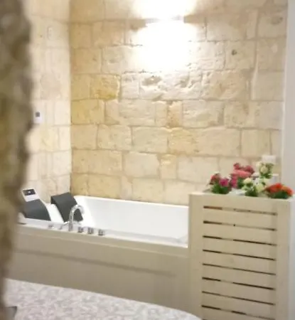 La Dimora Del Re Luxury Con Jacuzzi Dom wakacyjny